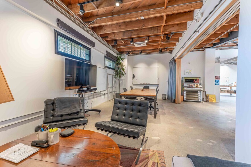 More Photos Of 1605 E 1st St, Los Angeles Loft Creative Space For Sale
