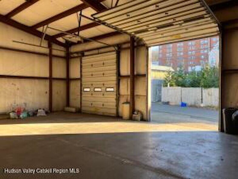 More Photos Of 6 Frederick St, Hudson Flex For Lease