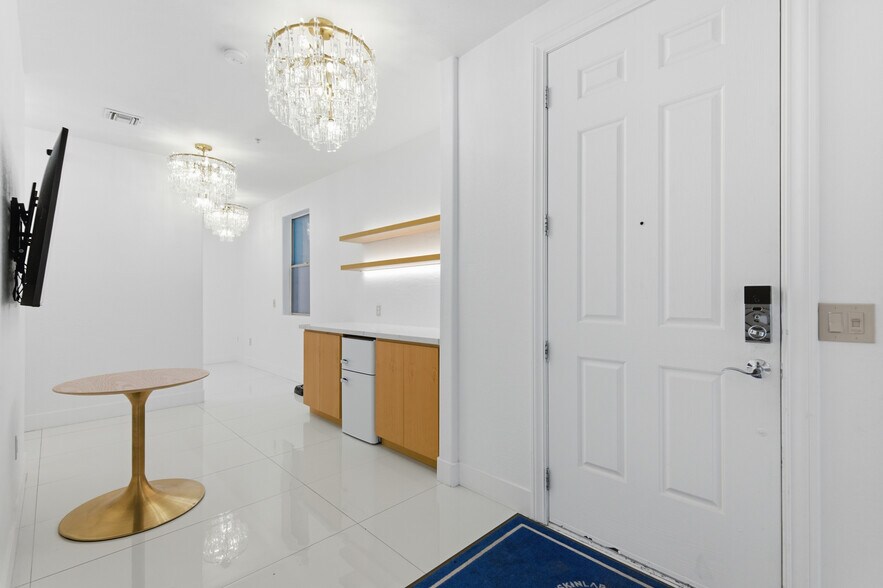 More Photos Of 610 E Roosevelt St, Phoenix Storefront Retail Residential For Sale