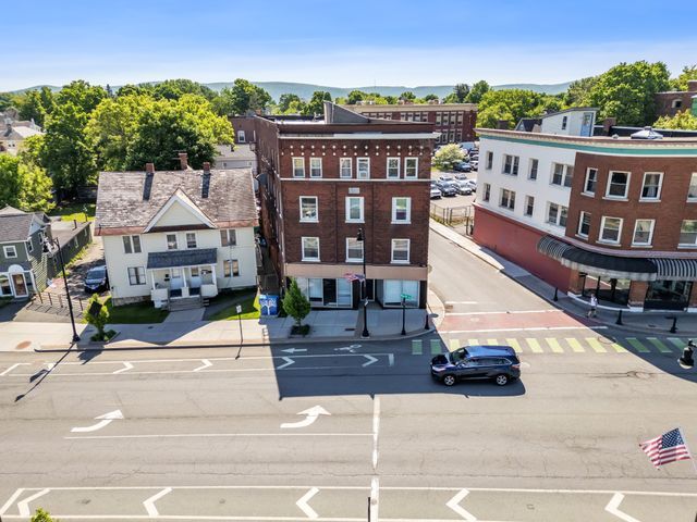 More Photos Of 3 Orchard St, Pittsfield Apartments For Lease