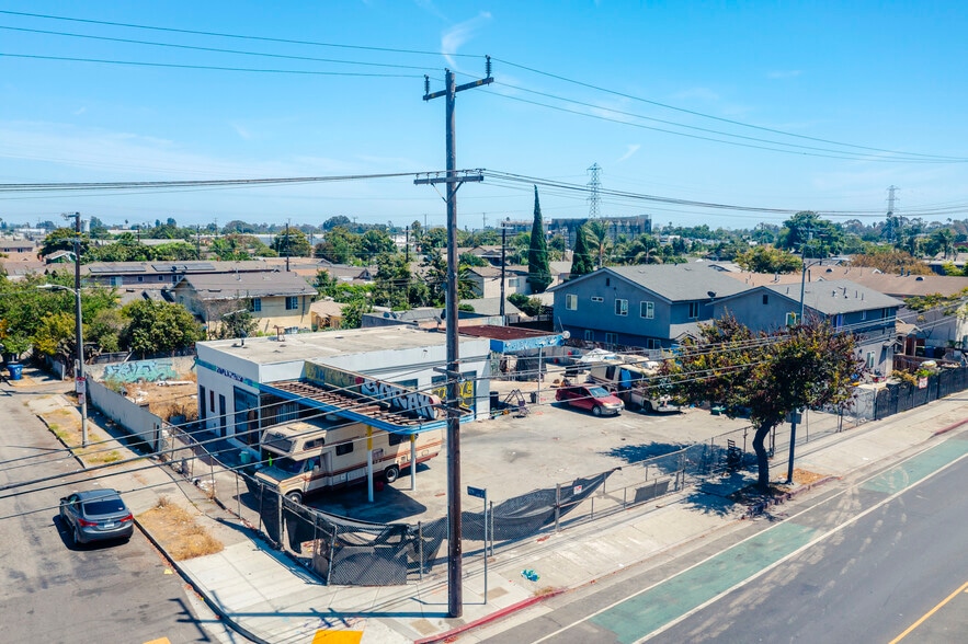 More Photos Of 10958 Avalon Blvd, Los Angeles Auto Repair For Sale