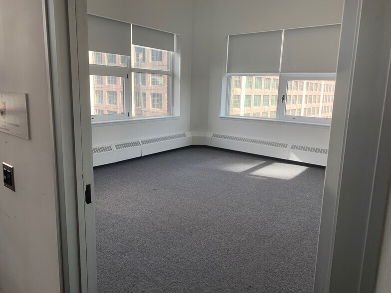 More Photos Of 110 York St, Brooklyn Office For Lease