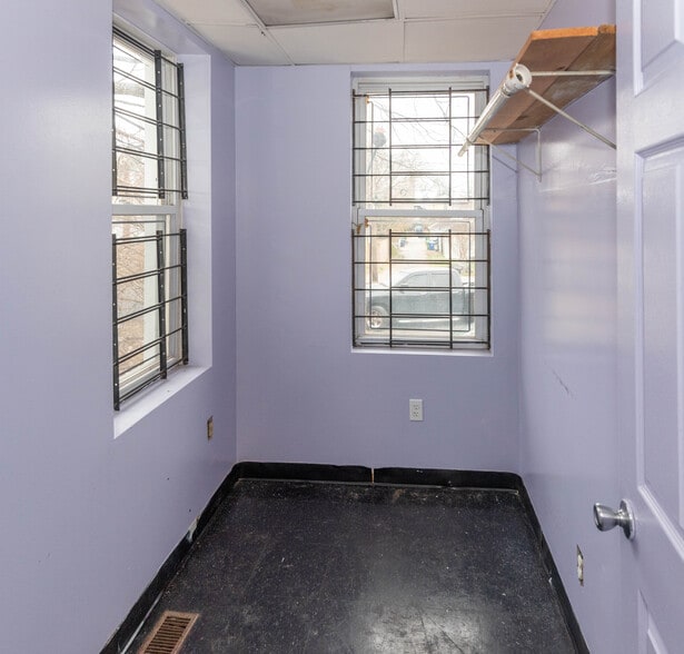 More Photos Of 4905 Liberty Heights Ave, Gwynn Oak Storefront Retail Residential For Sale