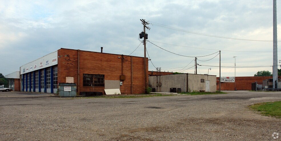 More Photos Of 1314-1536 Whipple Ave NW, Canton General Retail For Lease