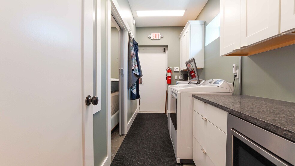 More Photos Of 17629 Cordova Pl, Panama City Beach Industrial For Sale