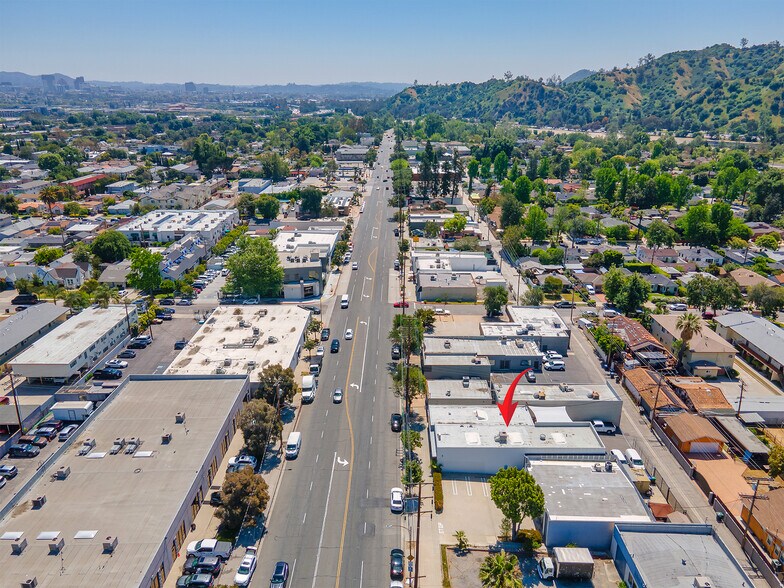 More Photos Of 1812 Victory Blvd, Glendale Flex For Sale