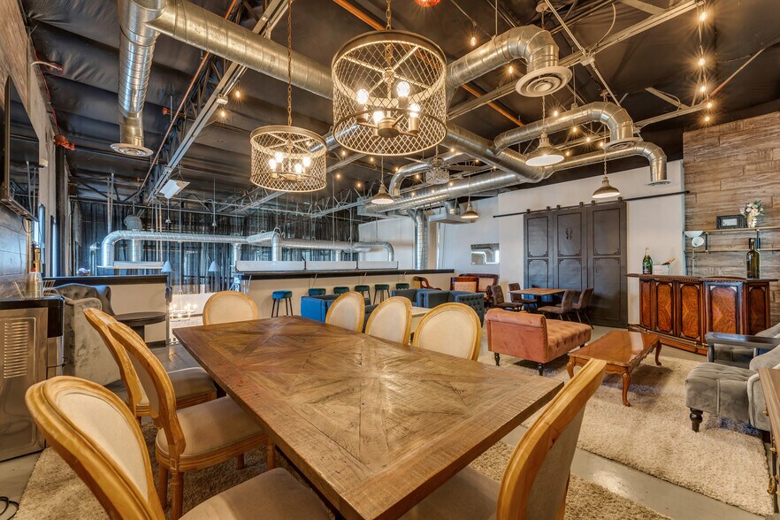 More Photos Of 9299 W Olive Ave, Peoria Light Manufacturing For Sale