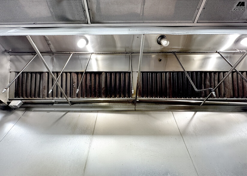 More Photos Of 4960 NW 165th St, Miami Warehouse For Sale