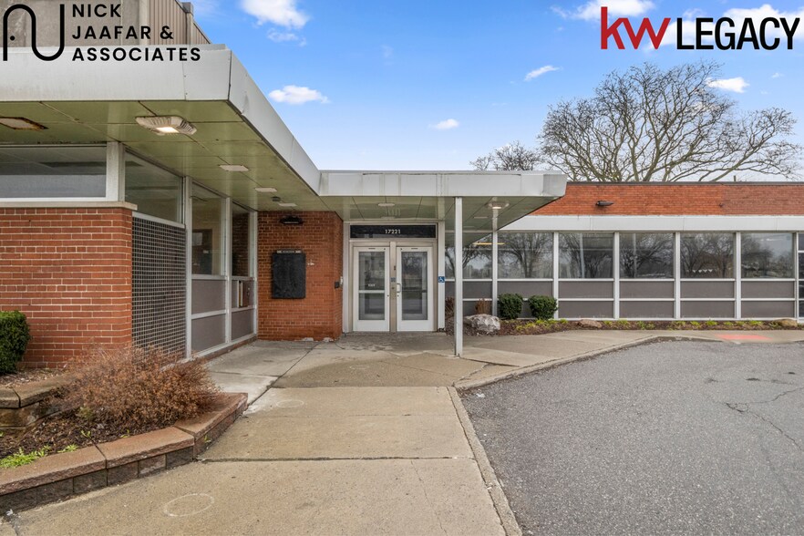 More Photos Of 17221 W 8 Mile Rd, Detroit Bank For Sale