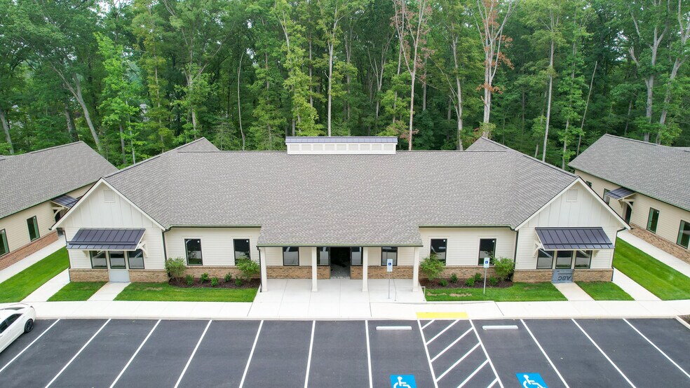 More Photos Of 12870 Patterson Ave, Richmond Office For Sale