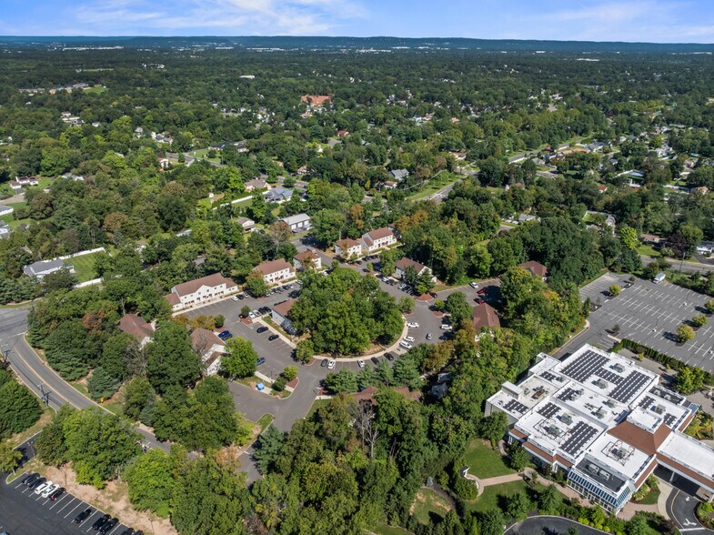 More Photos Of 11 Clyde Rd, Somerset Office For Sale