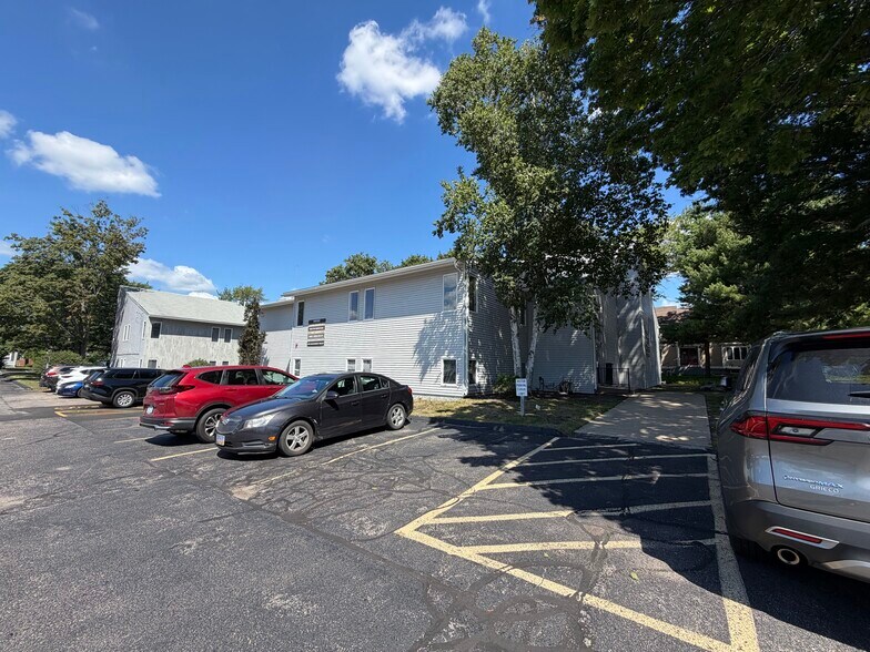 More Photos Of 615 Jefferson Blvd, Warwick Office For Sale