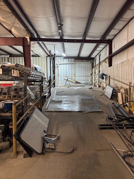 More Photos Of 435 N Main St, Helper Warehouse For Sale