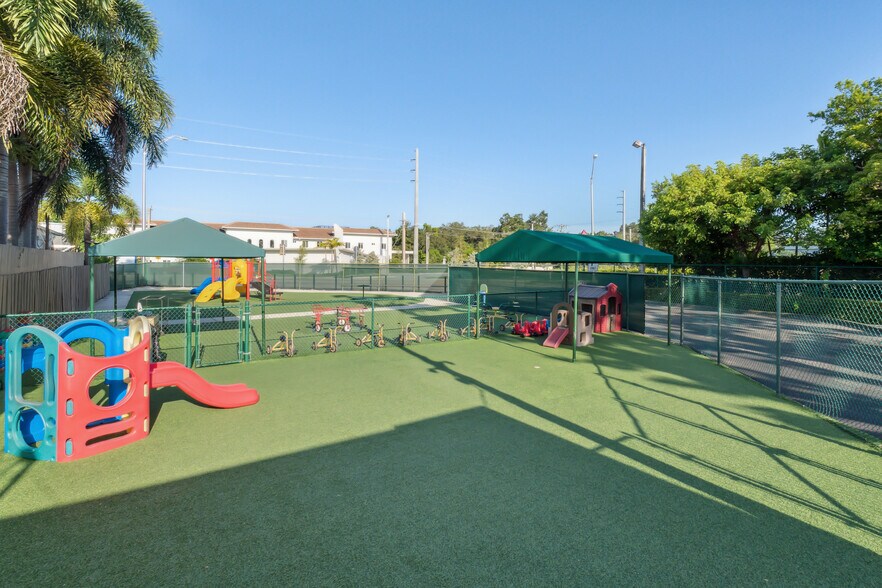 More Photos Of 1550 NE 147th St, North Miami Daycare Center For Sale