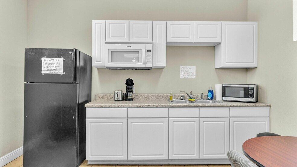 More Photos Of 415 E Main St, Bartow Office For Lease