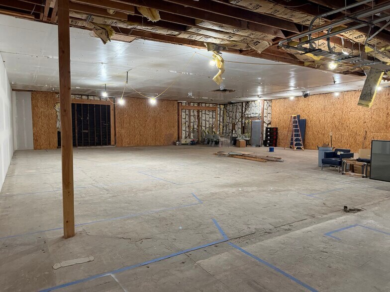 More Photos Of 17745 Chatsworth St, Granada Hills Medical For Lease