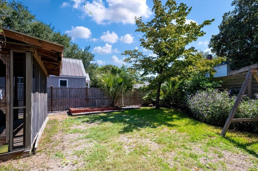 More Photos Of 565 Savannah Hwy, Charleston Office Residential For Sale