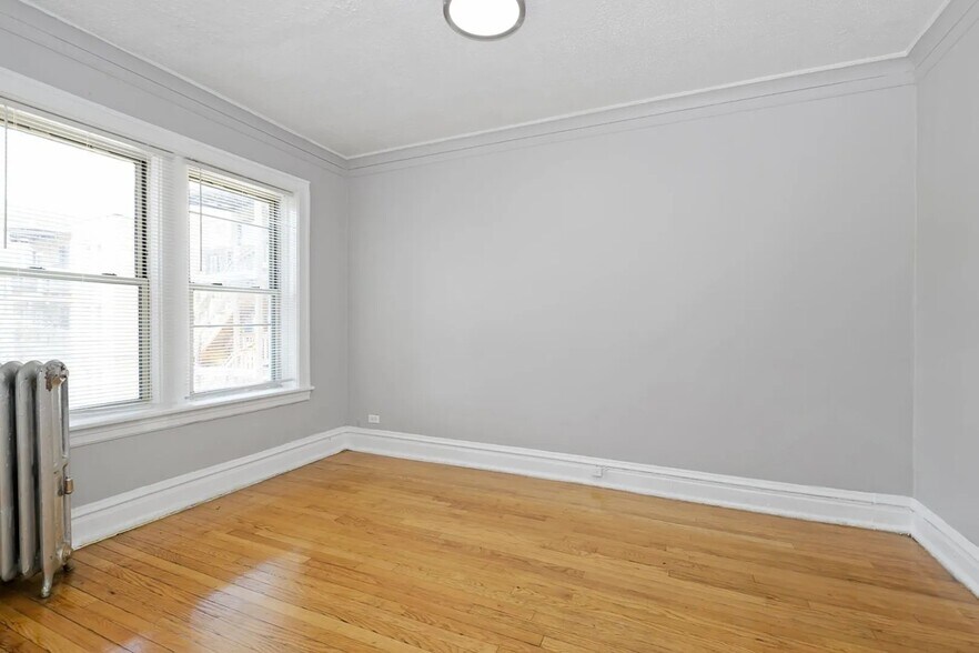 More Photos Of 7208 S Michigan Ave, Chicago Multifamily For Sale