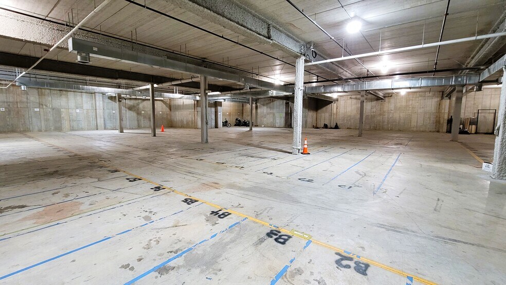 More Photos Of 2015 N Rand Rd, Palatine Auto Dealership For Sale