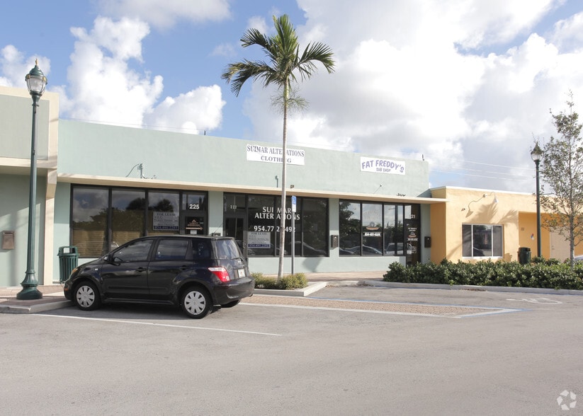 More Photos Of 61 NW 44th St, Fort Lauderdale Unknown For Lease