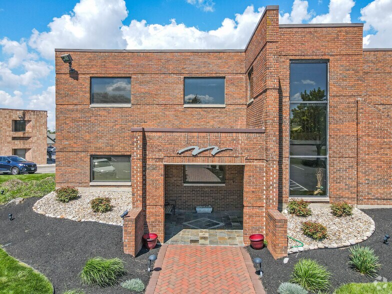 More Photos Of 7051 Corporate Way, Washington Township Office For Sale