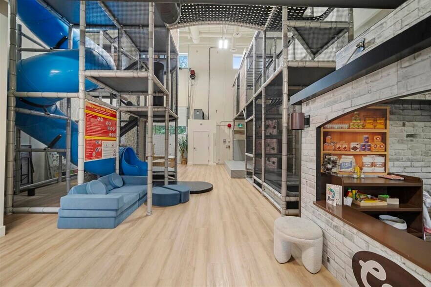 More Photos Of 19748A 86th Av, Langley Warehouse For Sale