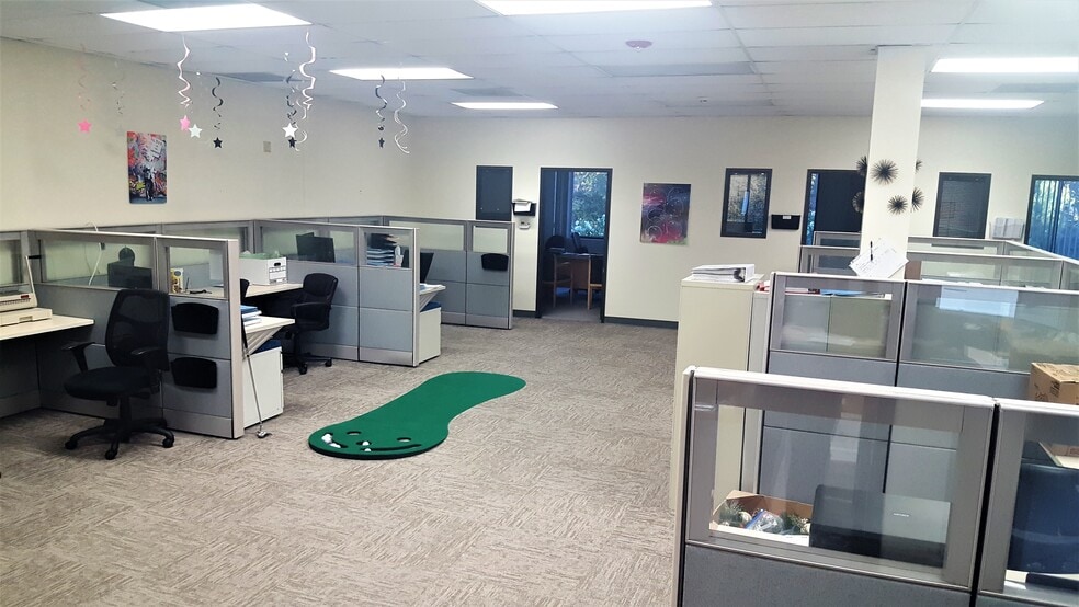 More Photos Of 5171 Clareton Dr, Agoura Hills Research And Development For Lease