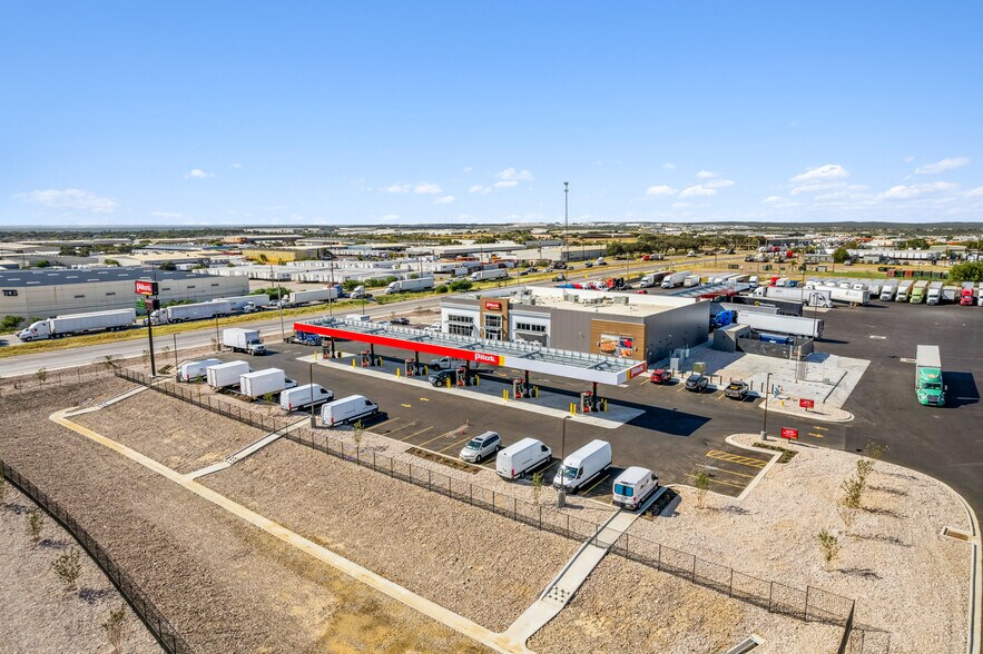 More Photos Of 14407 Mines Rd, Laredo Truck Stop For Sale