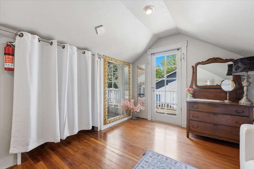 More Photos Of 508 NW 3rd Ave, Canby Religious Facility For Sale