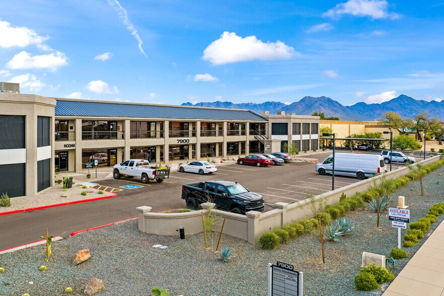 More Photos Of 7900 E Greenway Rd, Scottsdale Warehouse For Lease