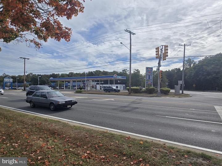 More Photos Of 7 N Lincoln Ave, Vineland General Retail For Sale