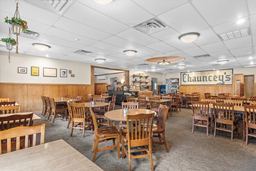 More Photos Of N8240 County Hwy E, Watertown Bar For Sale