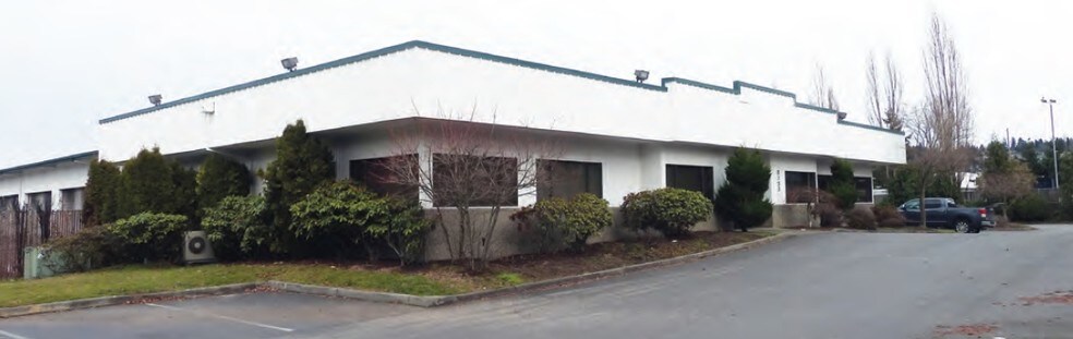 More Photos Of 8130 S 216th St, Kent Truck Terminal For Lease
