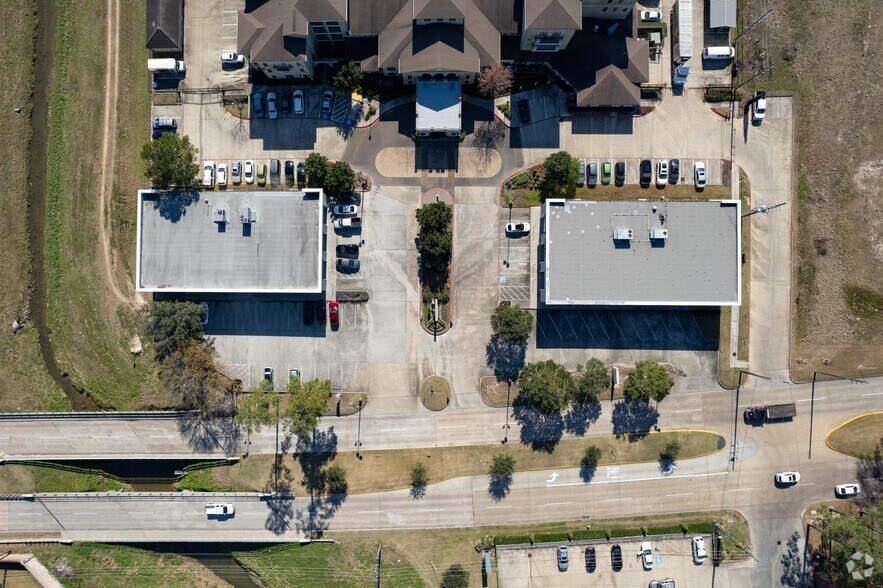 More Photos Of 8201 Cypresswood Dr, Spring Unknown For Lease