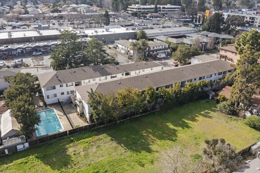 More Photos Of 1920 Latham Rd, Mountain View Apartments For Sale