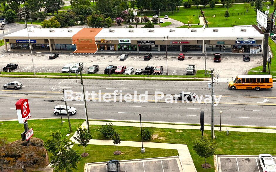 Primary Photo Of 1142 Battlefield Pky, Fort Oglethorpe General Retail For Lease