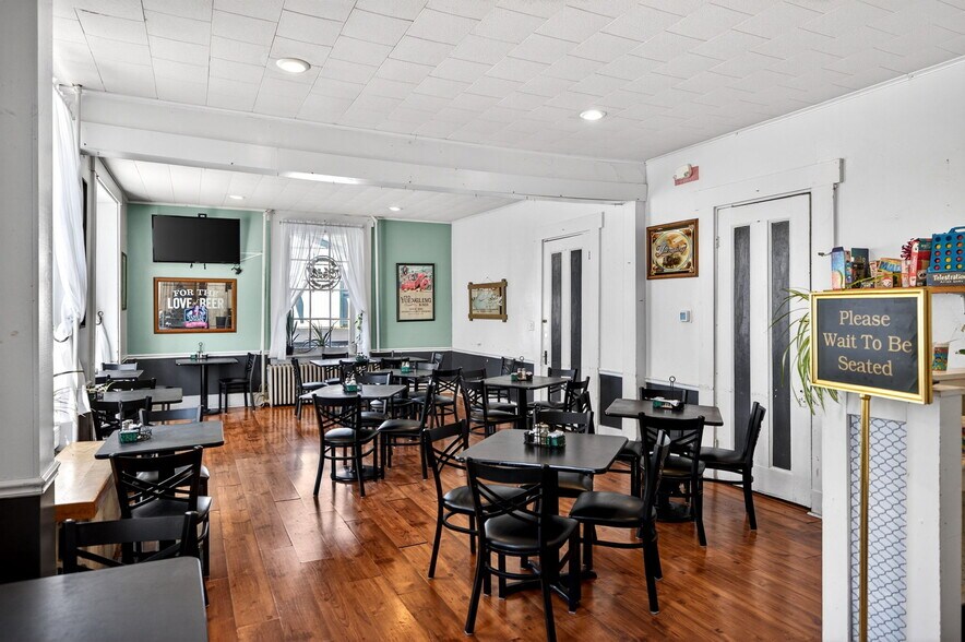 More Photos Of 219 N Market St, Selinsgrove Storefront Retail Residential For Sale
