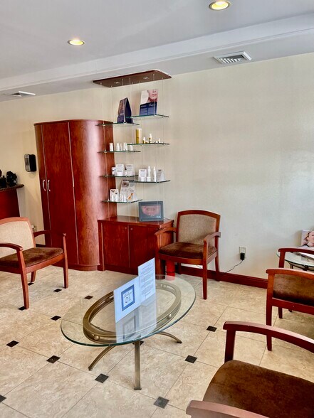 More Photos Of 150-26 14th Ave, Whitestone Medical For Lease