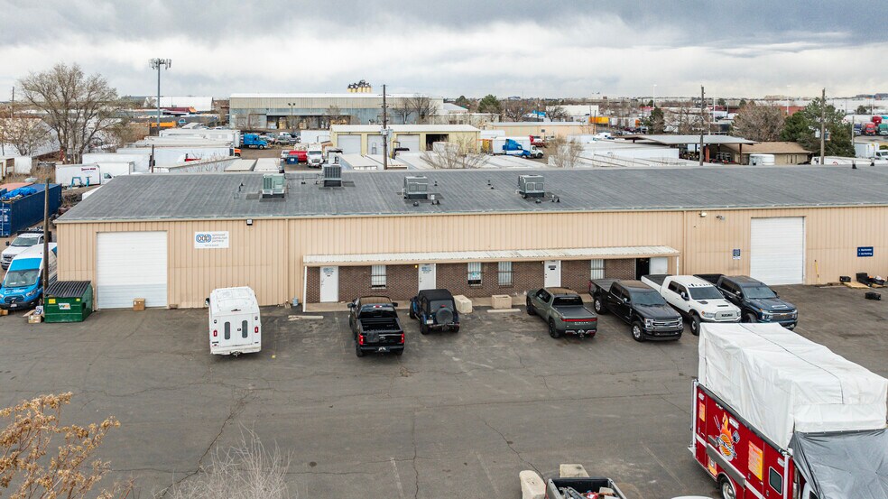 More Photos Of 7005-7011 E 53rd Pl, Commerce City Service For Lease