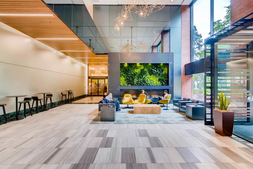 More Photos Of 1 SW Columbia St, Portland Office For Lease