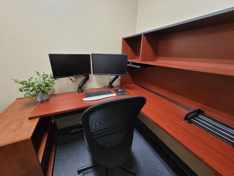 More Photos Of 1 Bow Ridge Rd, Cochrane Office For Lease