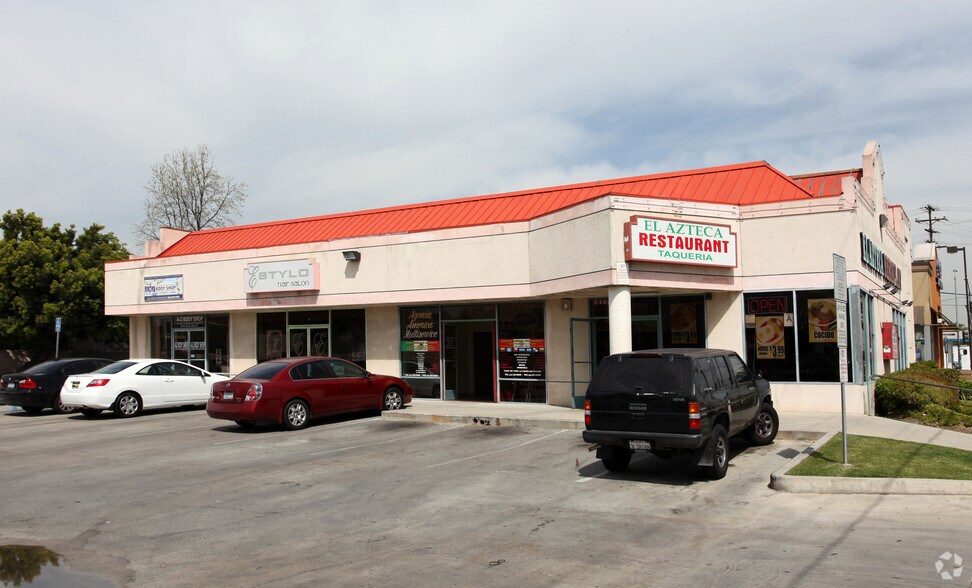 Primary Photo Of 11915 & 11917 Paramount Blvd, Downey Storefront Retail Office For Lease