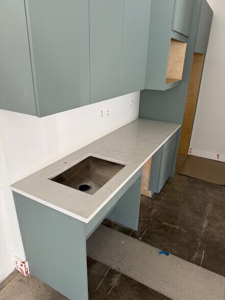 More Photos Of 5602 Clay Ave, Austin Loft Creative Space For Lease