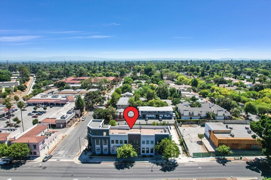 More Photos Of 2956 E Colorado Blvd, Pasadena General Retail For Lease