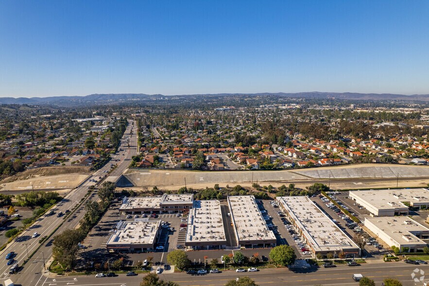 More Photos Of 24002 Via Fabricante, Mission Viejo Unknown For Lease