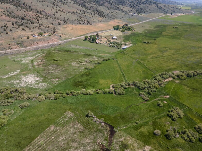 More Photos Of 15682 Highway 395, Lakeview Land For Sale