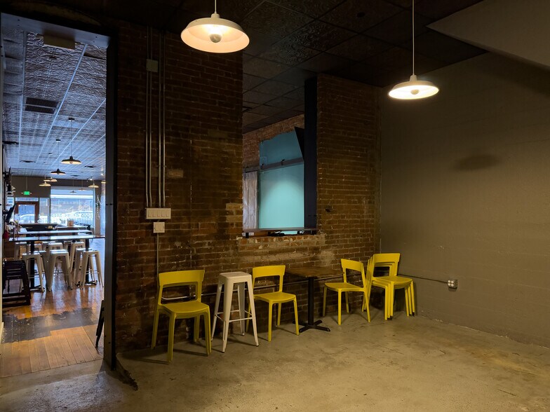 More Photos Of 226 E Main St, Walla Walla General Retail For Lease