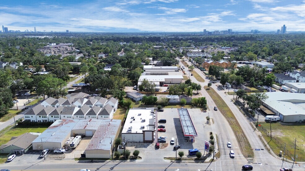 More Photos Of 2340 Blalock Rd, Houston General Retail For Sale