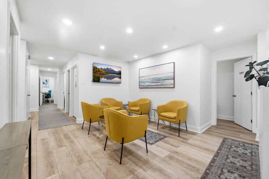 More Photos Of 5520-5532 Hempstead Way, Springfield Office For Sale