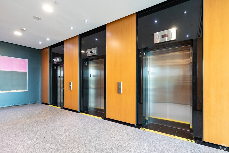 More Photos Of 3389 Steeles Ave E, Toronto Office For Lease